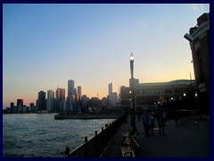 Chicago at sunset - Navy Pier 01